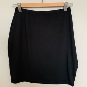 Stretchy black mini skirt